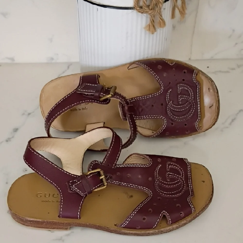 Gucci  Leather Sandals Kids